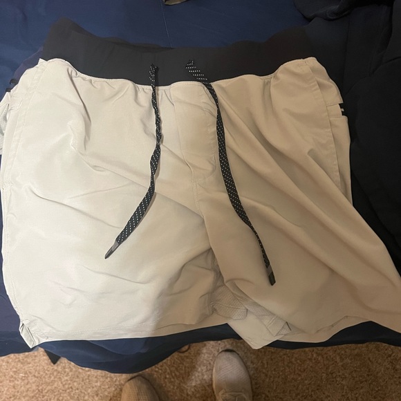 Gym Lot Size M (Gymshark, Fabletics, YOUNGLA) - Picture 10 of 12